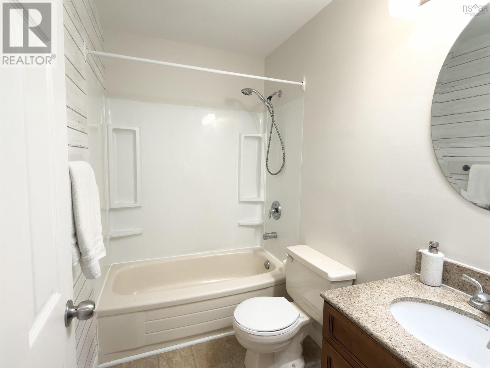 Property 20 of 31 of 84 Pondicherry Crescent