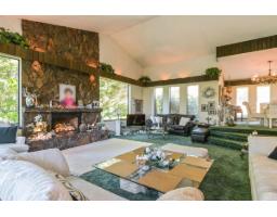 2704 St. Moritz Way, Abbotsford, BC V3G1C3 Photo 8