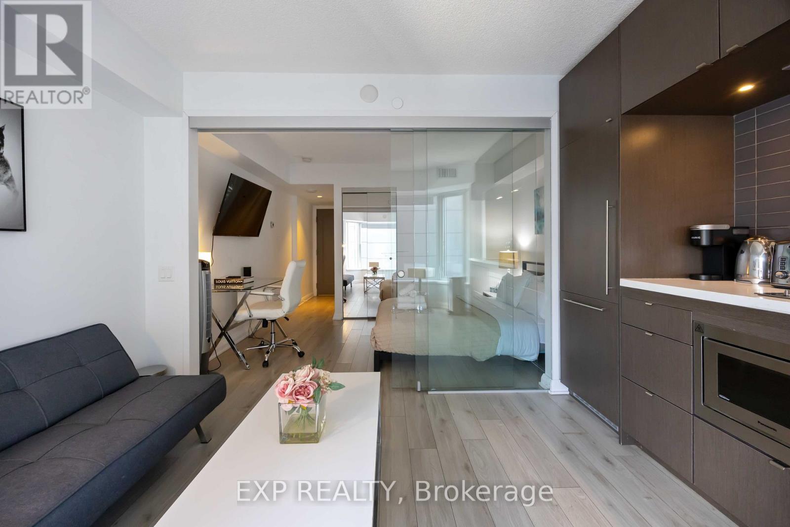 #1106 155 YORKVILLE AVENUE - 12