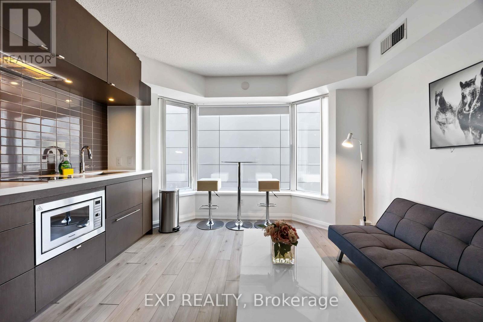 #1106 155 YORKVILLE AVENUE - 7