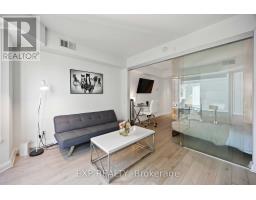 1106 - 155 Yorkville Avenue, Toronto, ON M5R1C4 Photo 10
