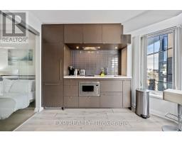 1106 - 155 Yorkville Avenue, Toronto, ON M5R1C4 Photo 15