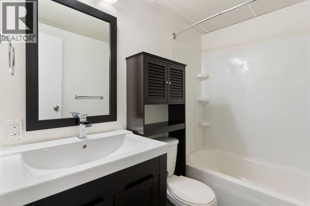 465, 3223 83 Street NW - 28