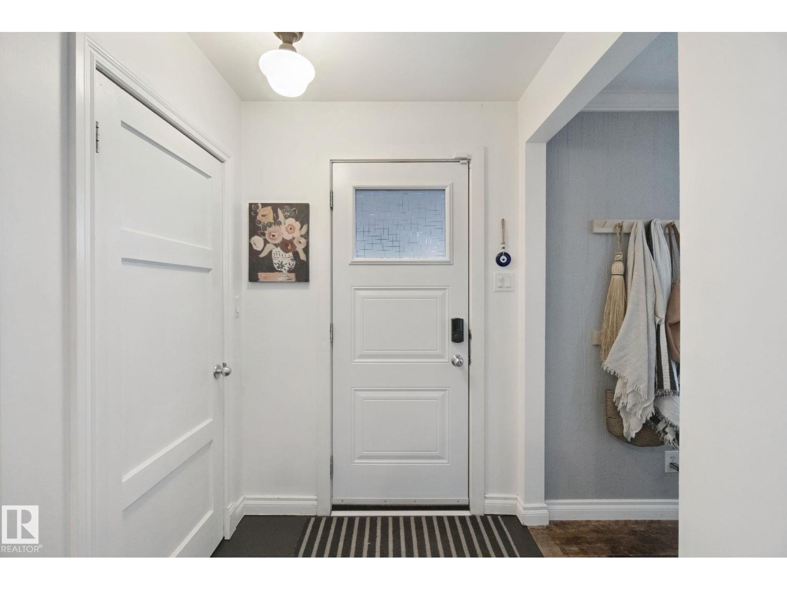 12131 126 ST NW - 5