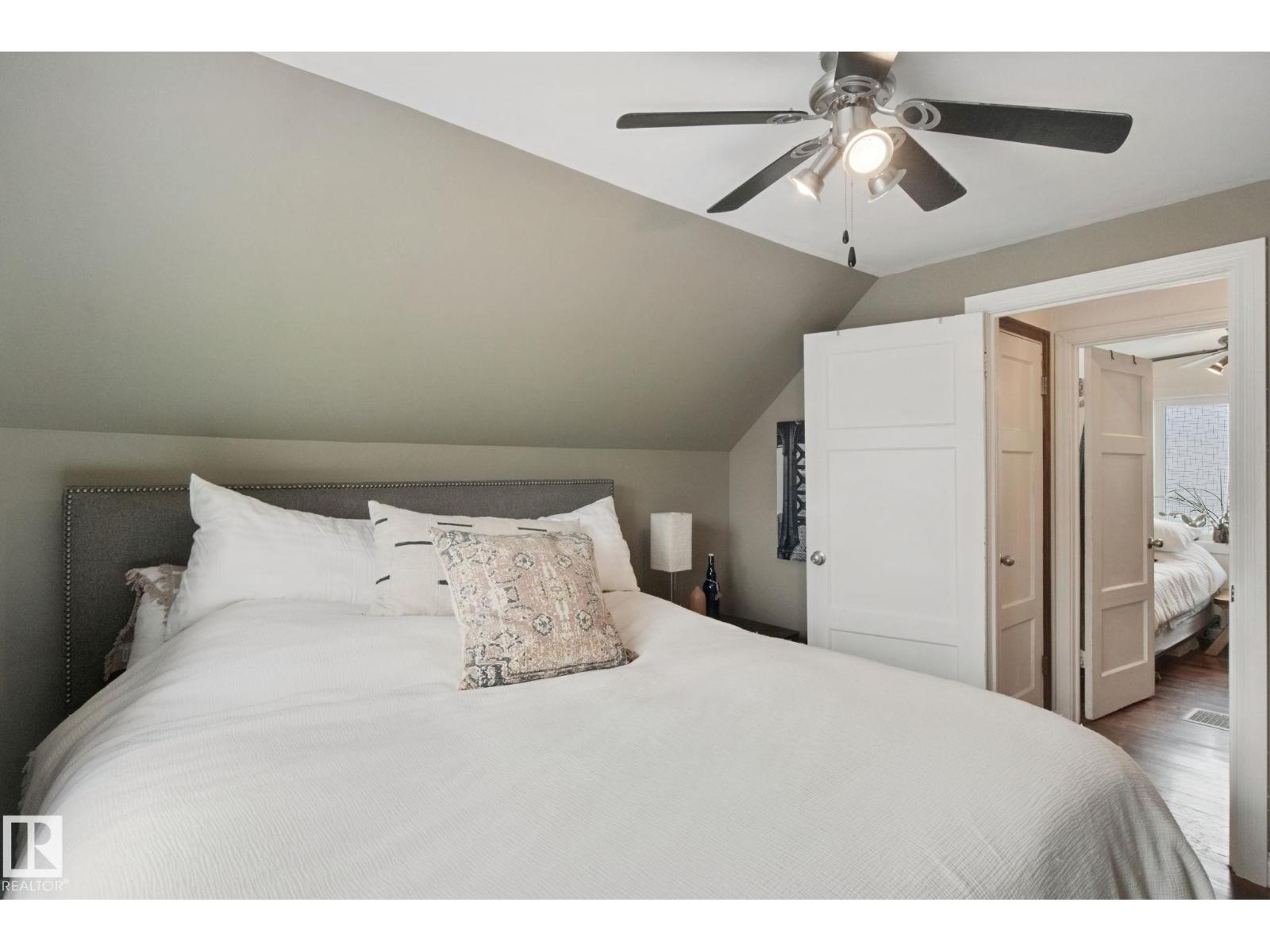 12131 126 ST NW - 24