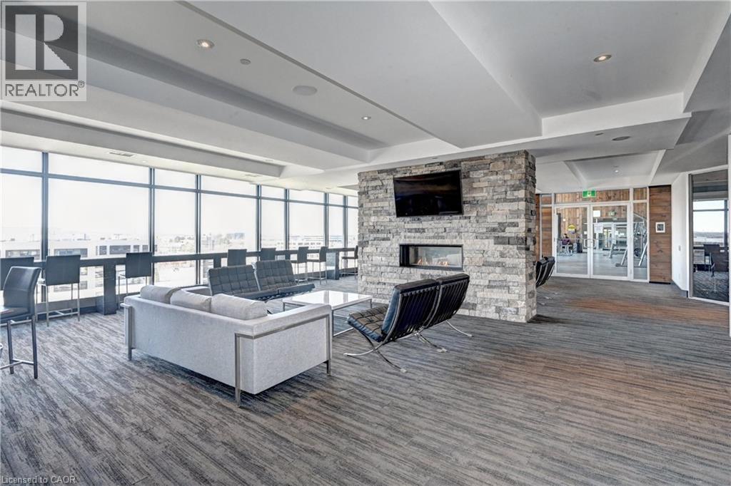 #N2207 330 PHILLIP Street - 41