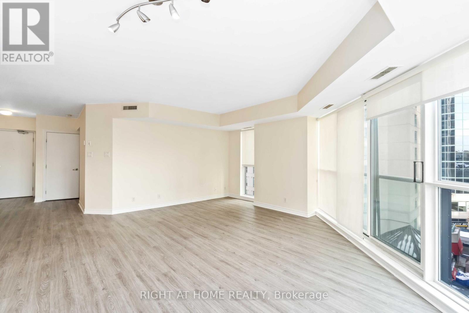 #701 445 LAURIER AVENUE W - Image 20