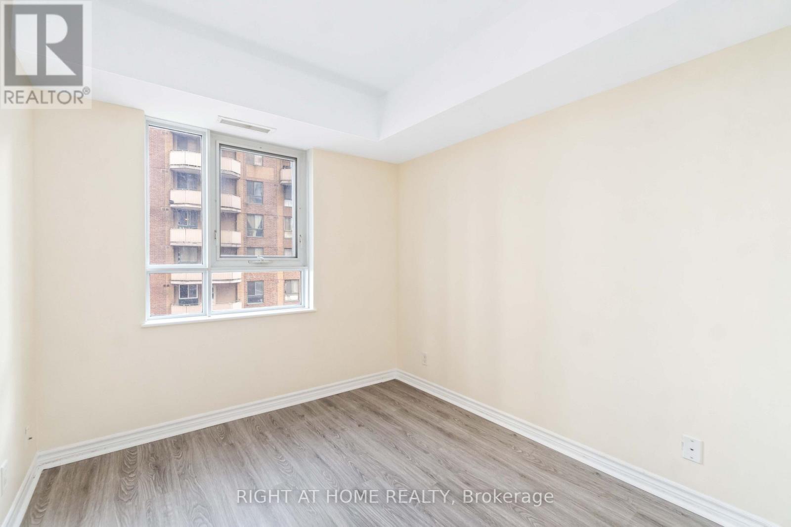 #701 445 LAURIER AVENUE W - 22