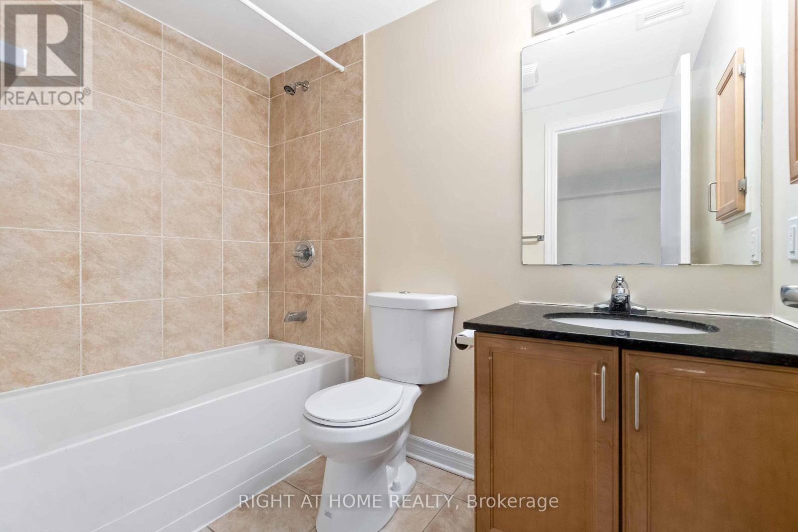 #701 445 LAURIER AVENUE W - 25