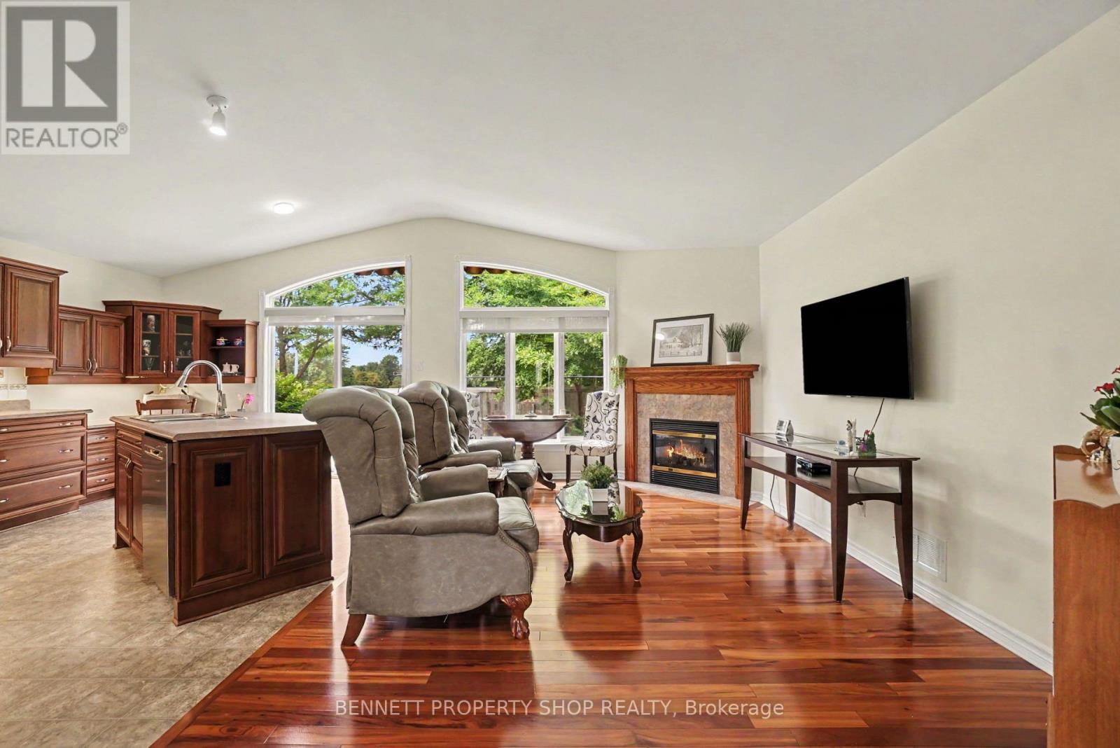 4219 GREEN GABLES LANE - Image 10