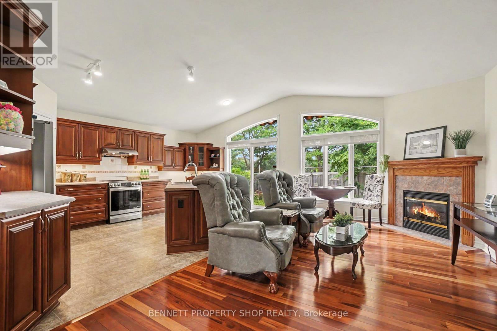 4219 GREEN GABLES LANE - Image 11