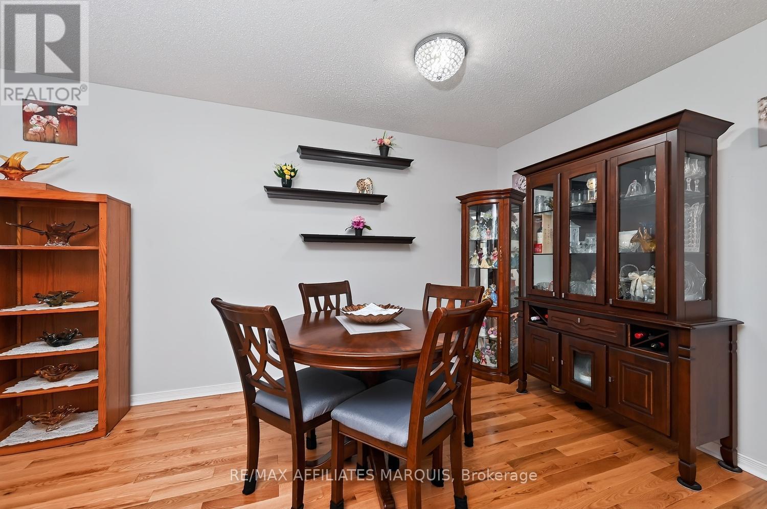 #106 10 ARMSTRONG DRIVE - Image 10