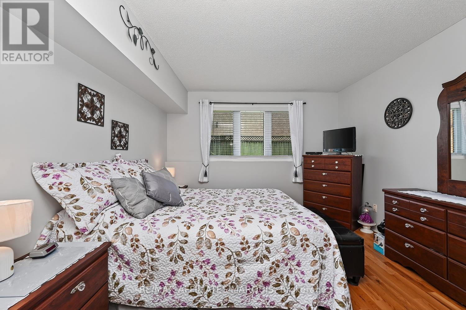 #106 10 ARMSTRONG DRIVE - Image 17