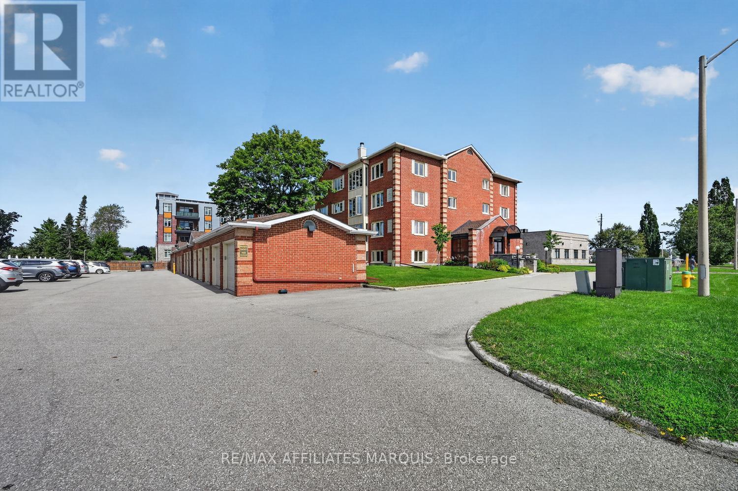 #106 10 ARMSTRONG DRIVE - 2