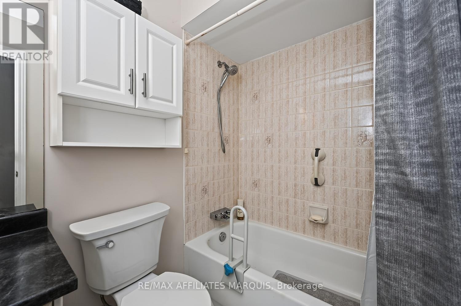 #106 10 ARMSTRONG DRIVE - 23