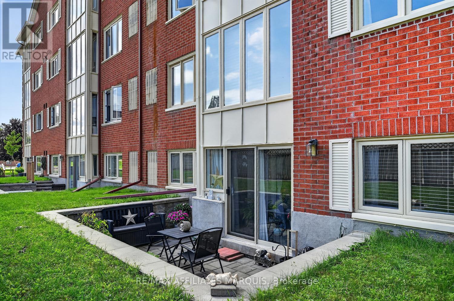 #106 10 ARMSTRONG DRIVE - 30