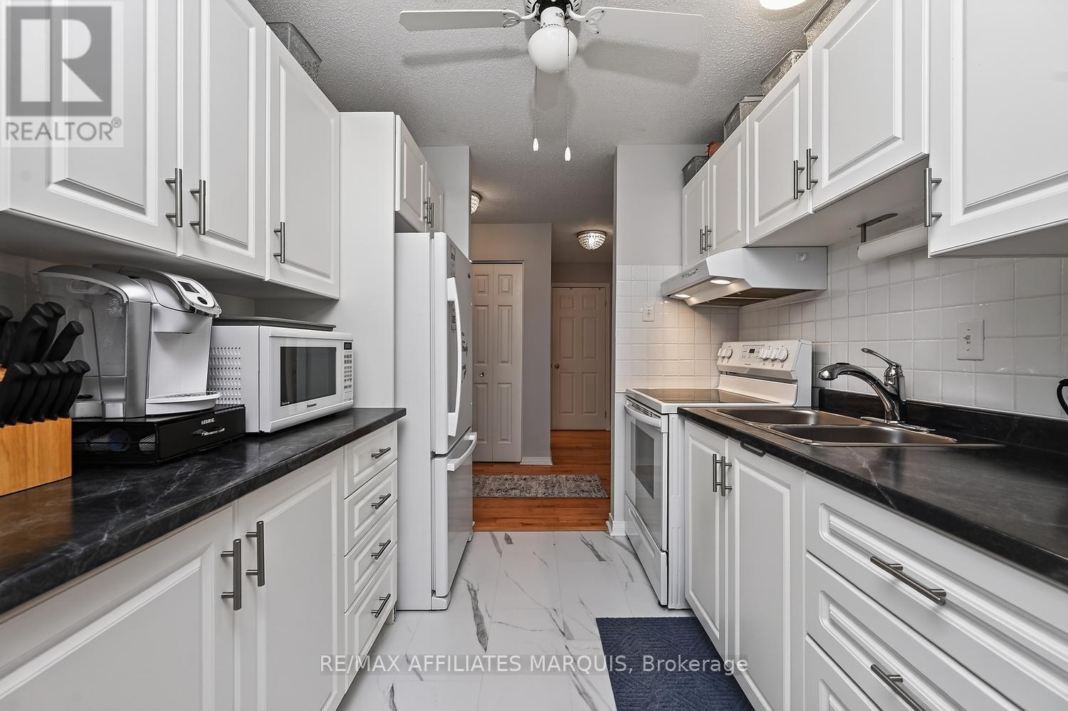 #106 10 ARMSTRONG DRIVE - 7