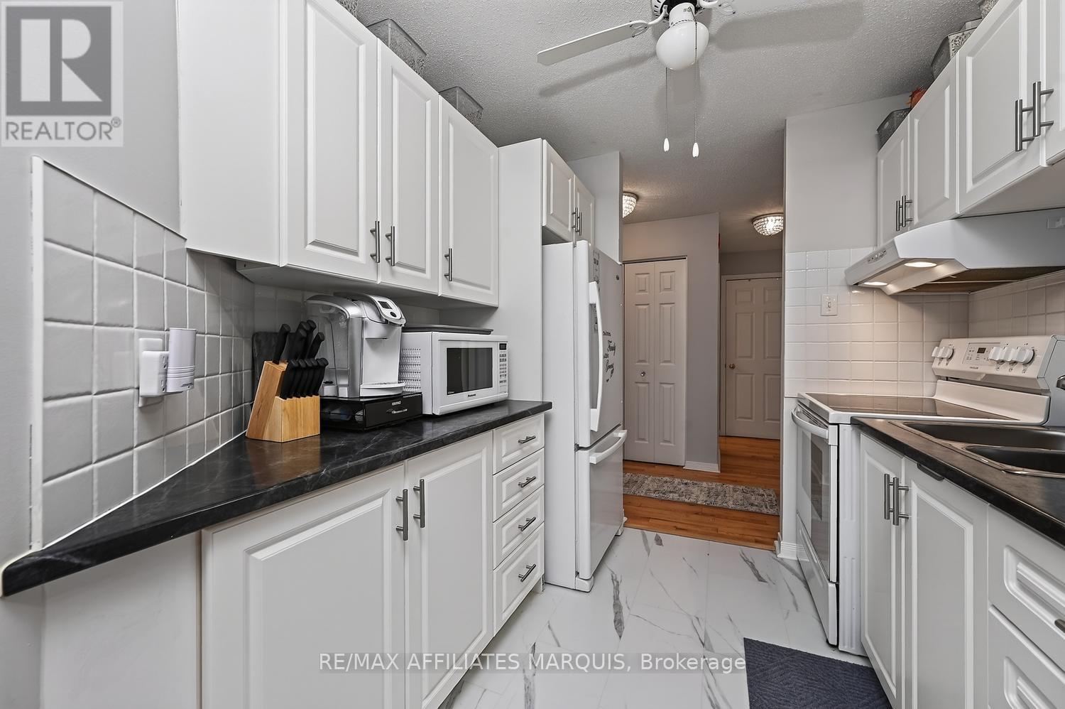 #106 10 ARMSTRONG DRIVE - Image 8