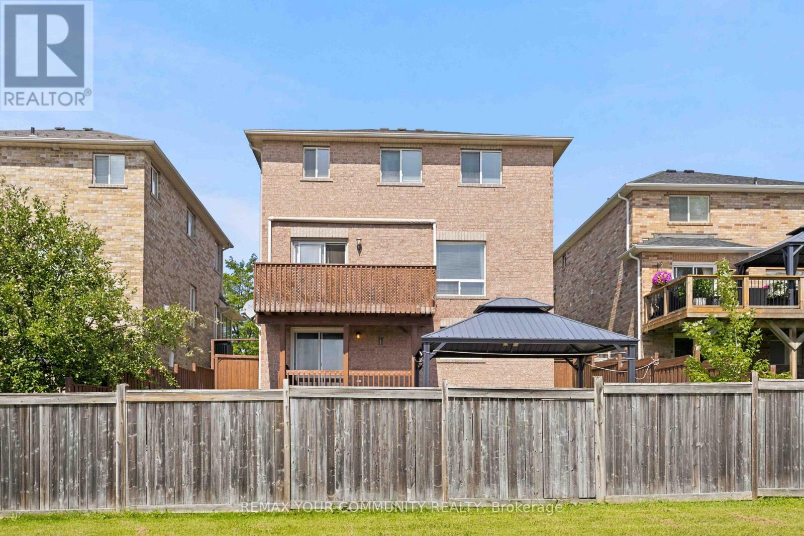 78A KERFOOT CRESCENT - 38