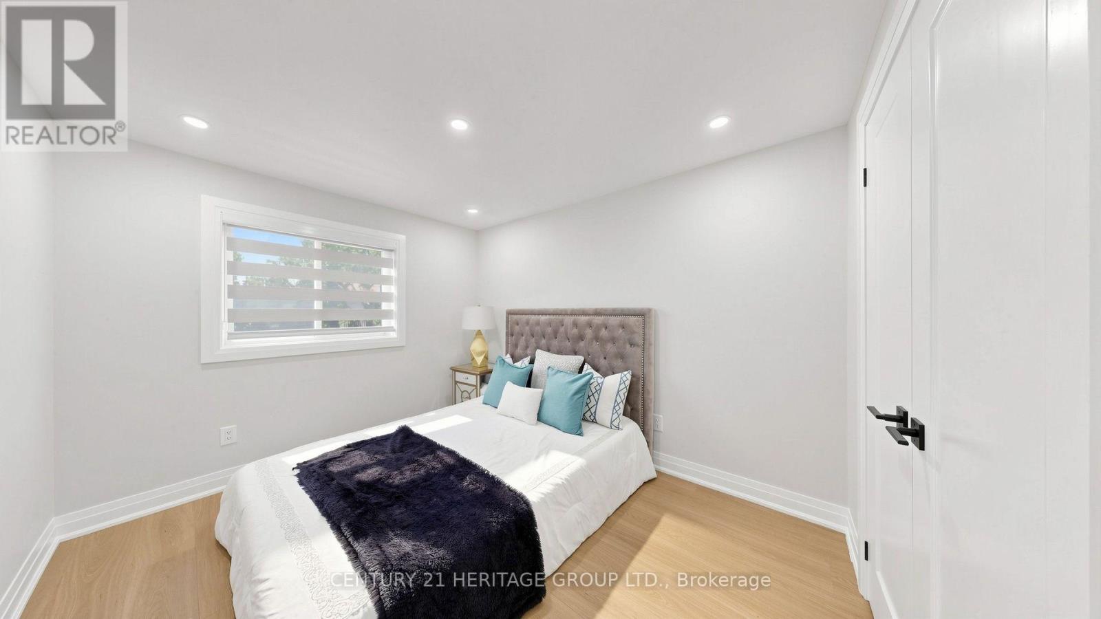 52 LUND STREET - Image 26