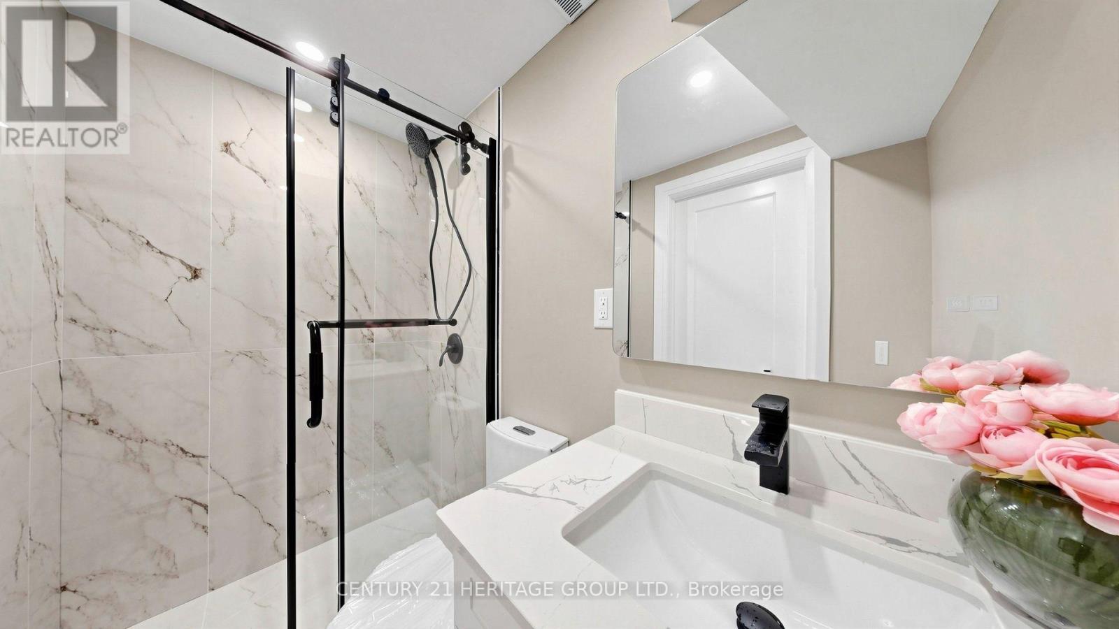 52 LUND STREET - Image 31