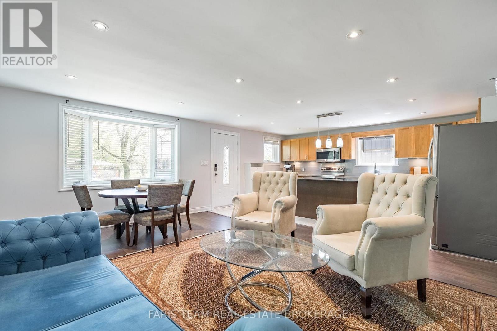 136 ORIOLE DRIVE - 14