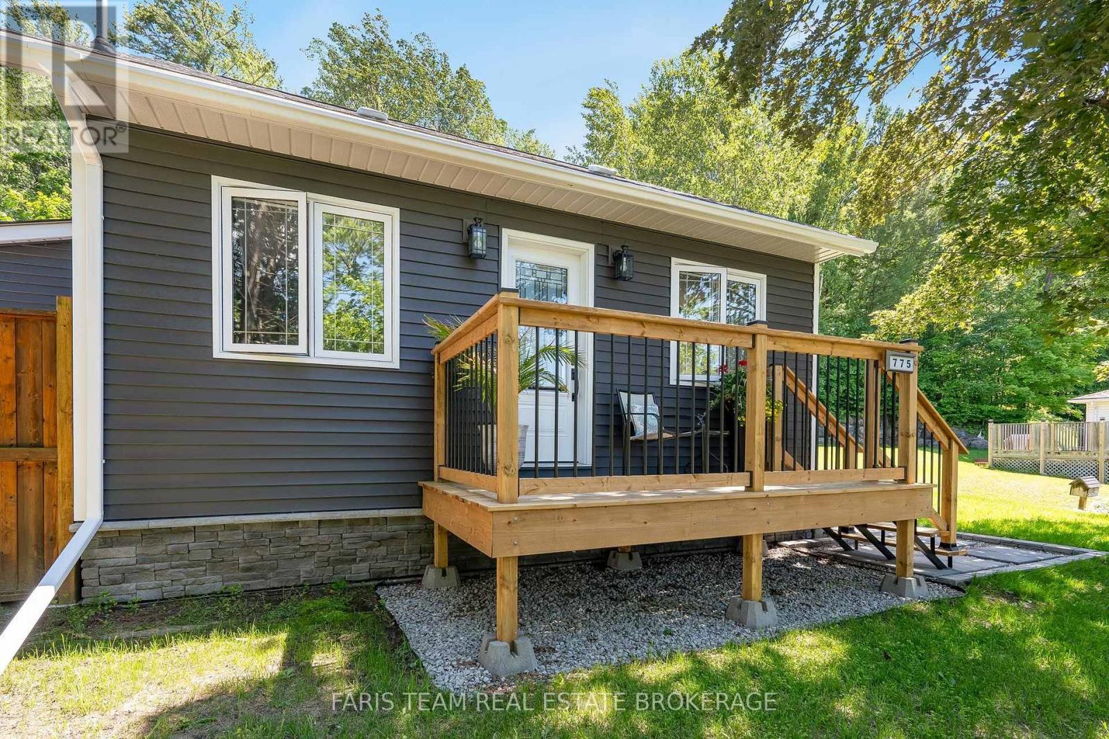 775 ONTARIO STREET - Image 3