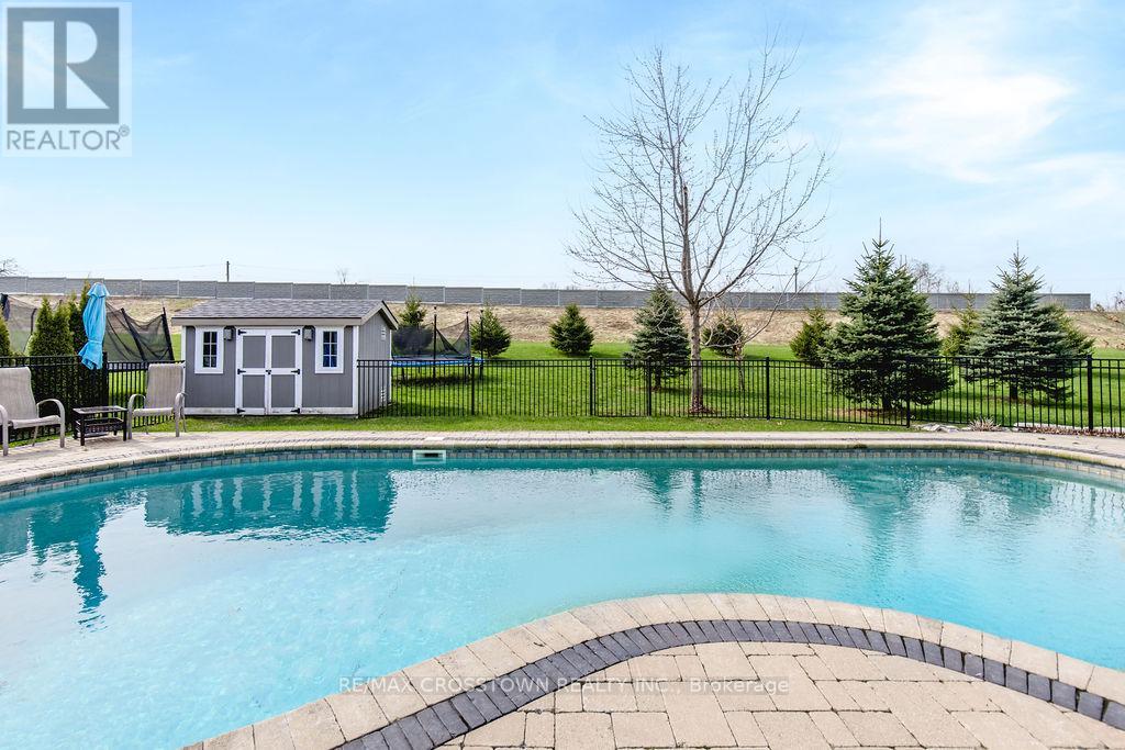 25 MENNILL DRIVE - 42