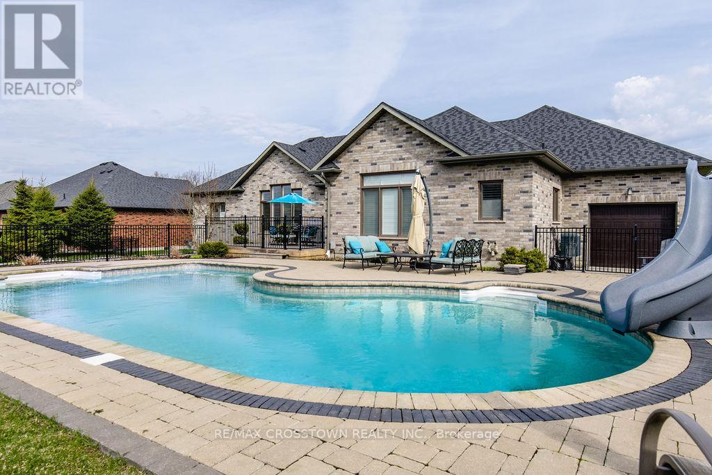 25 MENNILL DRIVE - Image 43