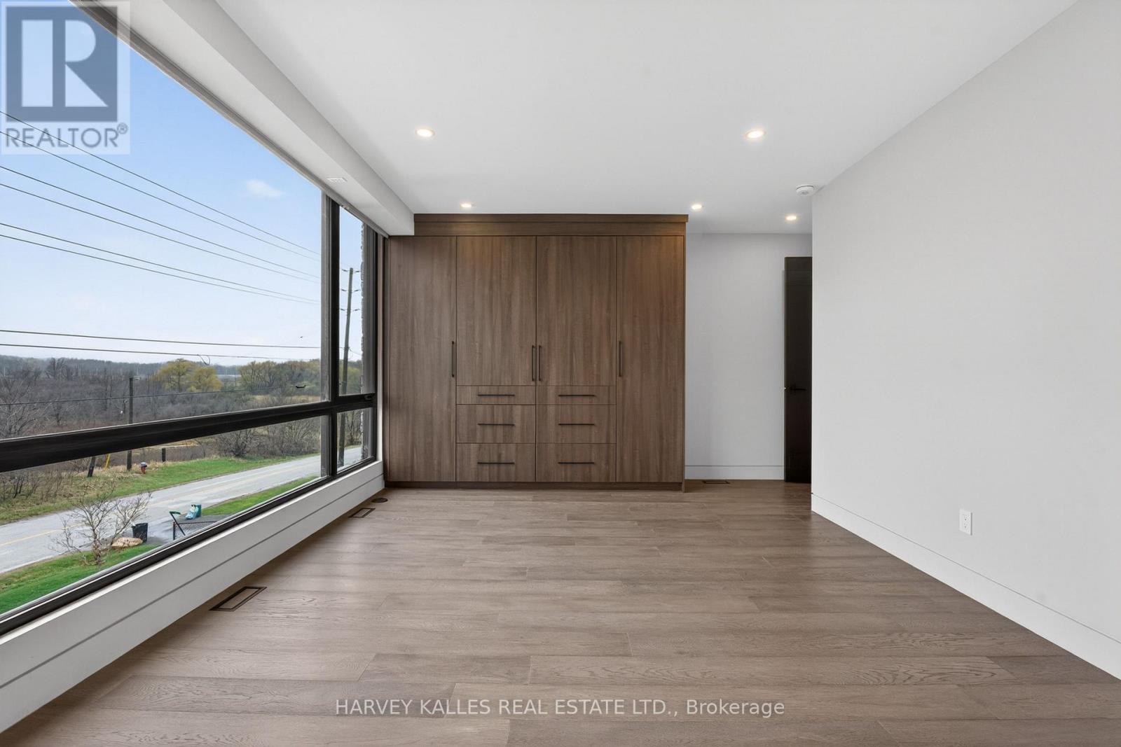 29 PERU ROAD - Image 35