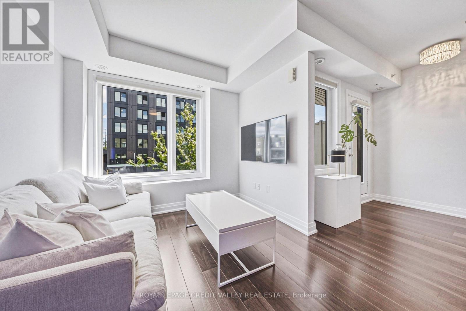 #505 10 DRUMMOND STREET - Image 10