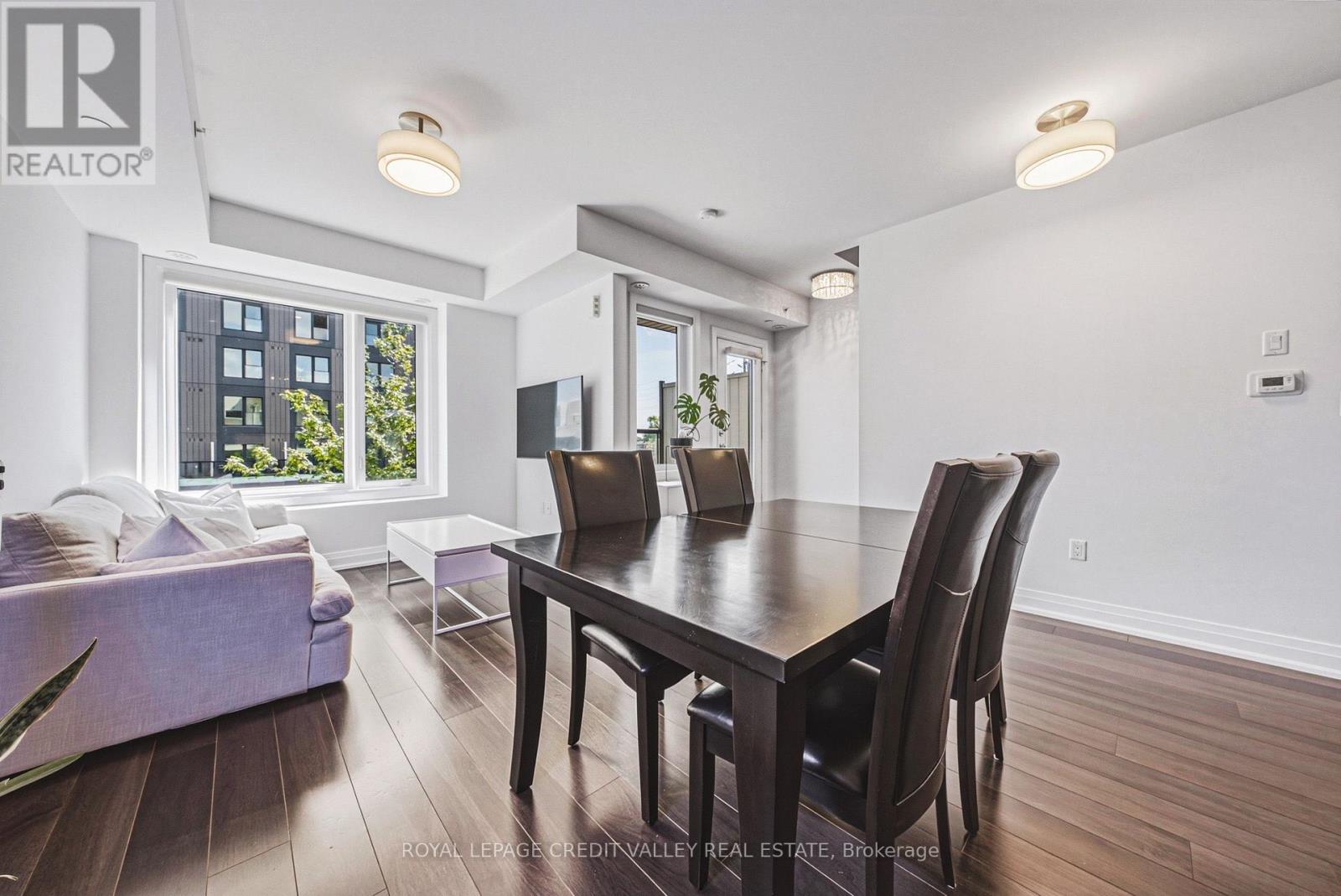 #505 10 DRUMMOND STREET - Image 9