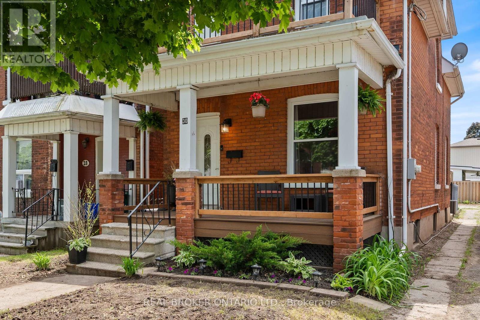 30 DUNDAS STREET - 2
