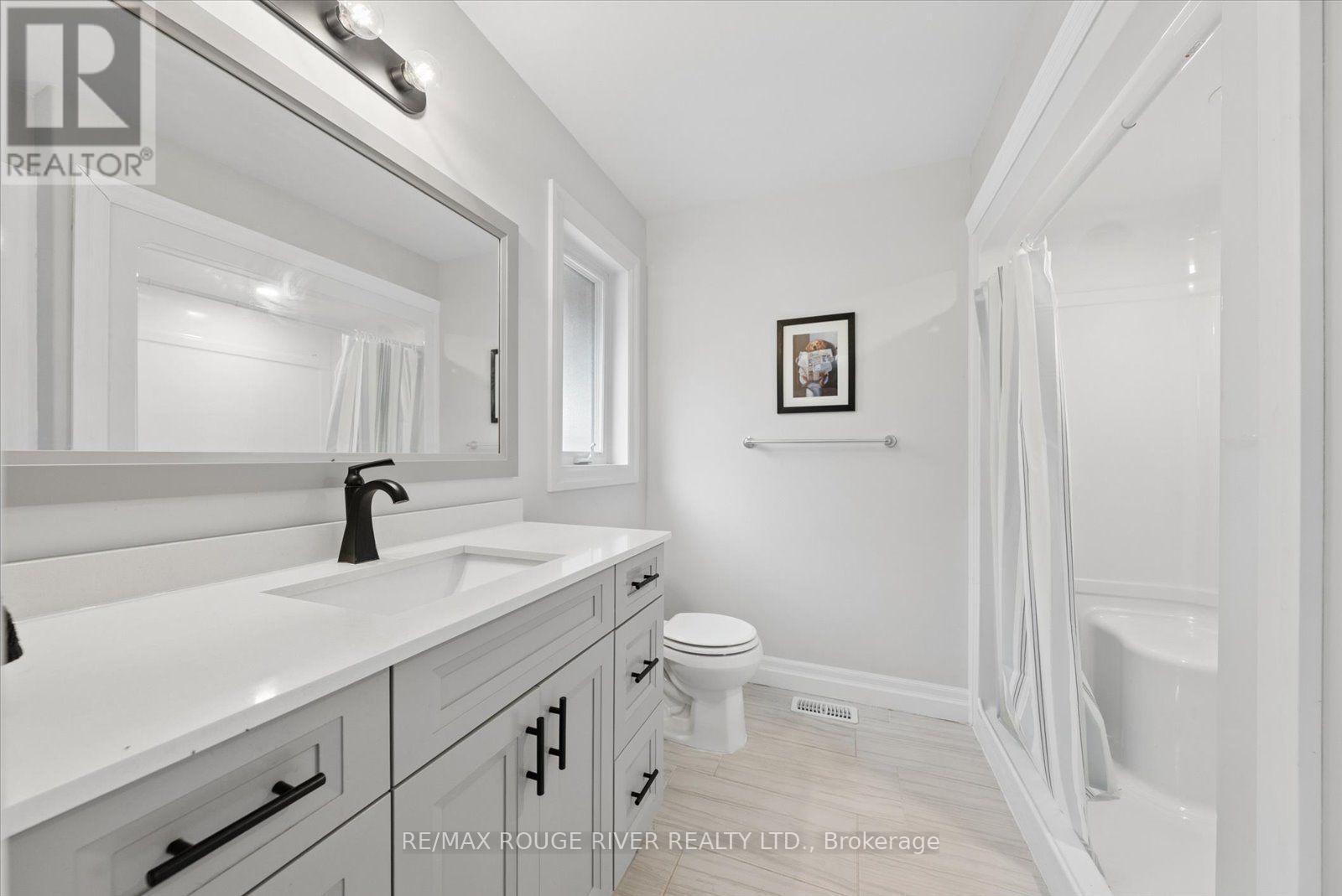 25 AMBROSIA TERRACE - Image 21