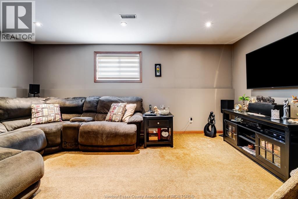 2677 Robert ROAD - 17