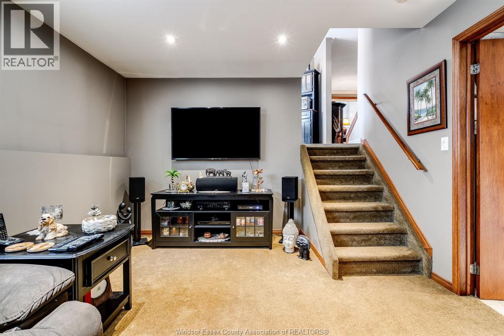 2677 Robert ROAD - 18