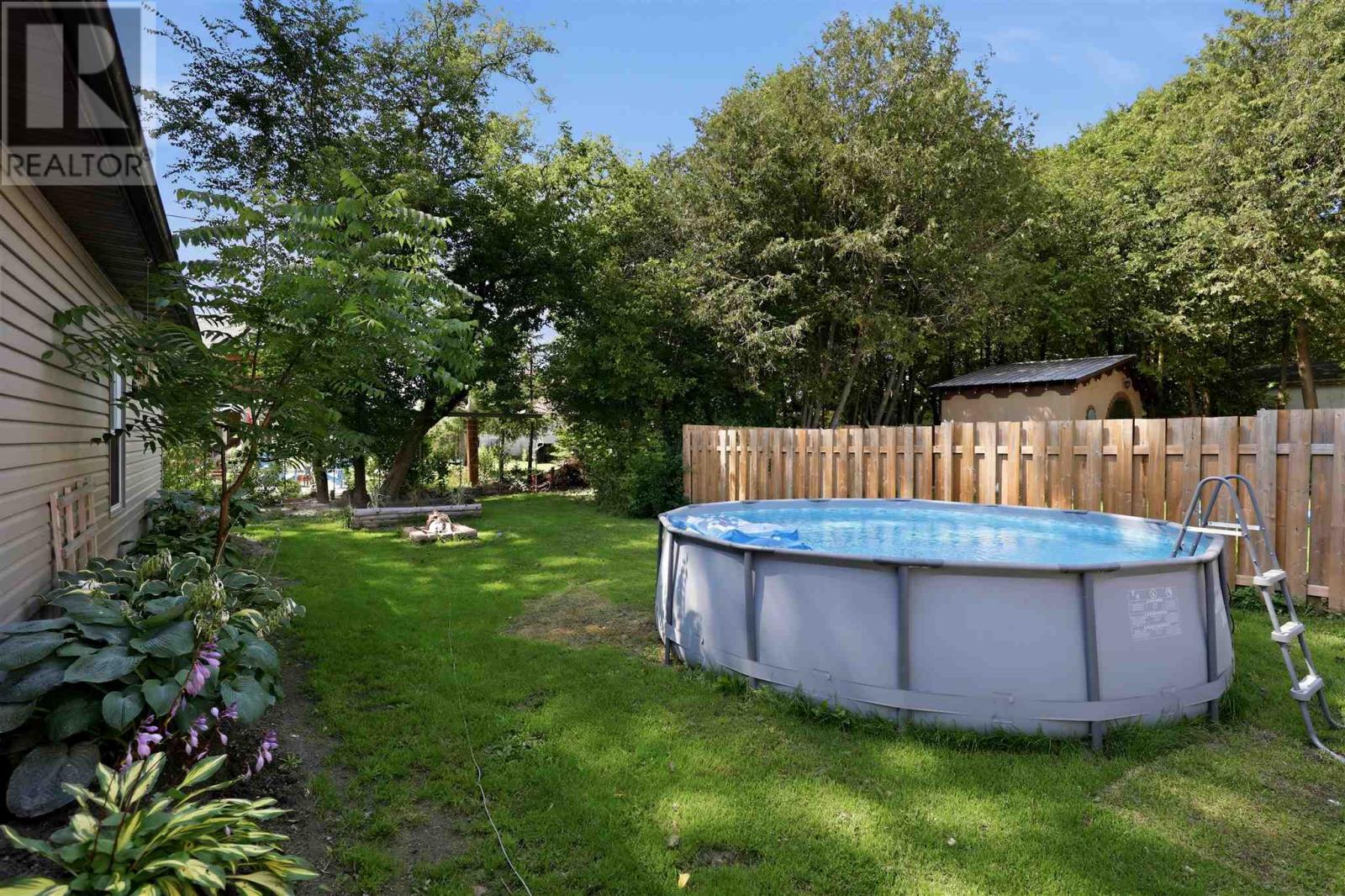 261 Spruce ST - 39