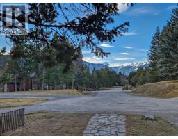 4980 Timberside Place, Windermere, BC V0A1K3 Photo 22