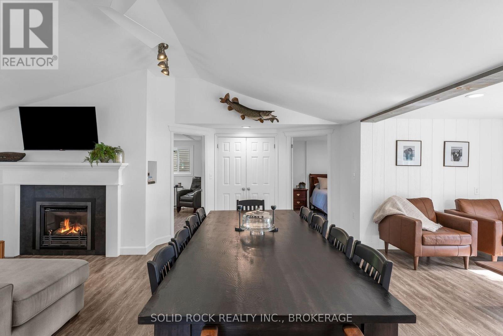 65 BLUE HERON LANE - Image 27