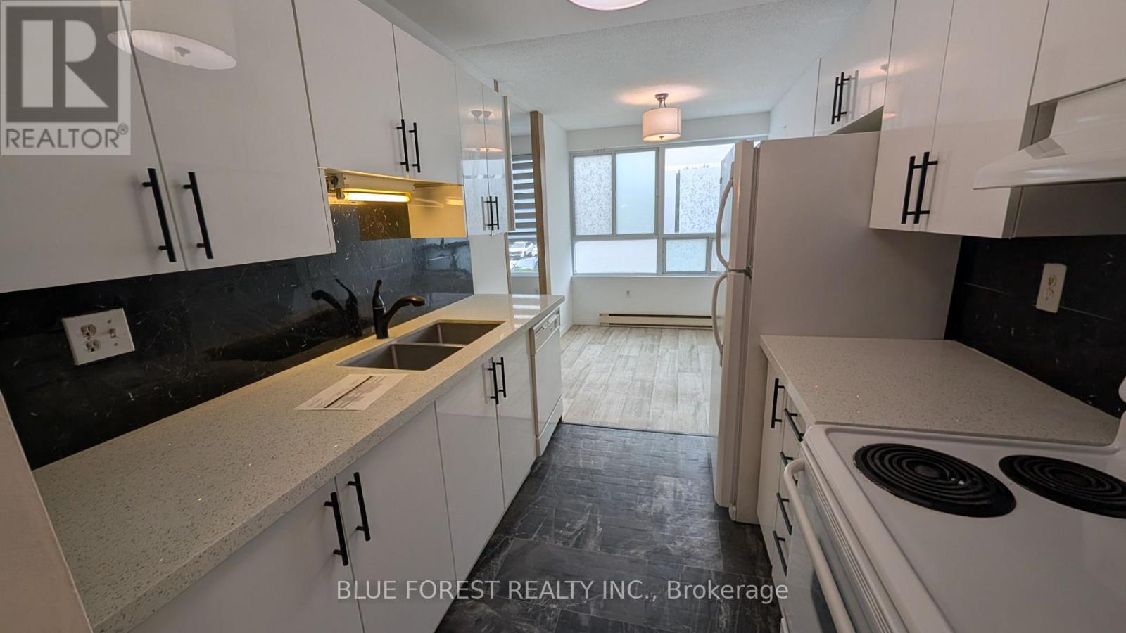 #212 600 GRENFELL DRIVE - Image 16