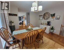 Living room - 4702 Leader Street, Macklin, SK S0L2C0 Photo 12