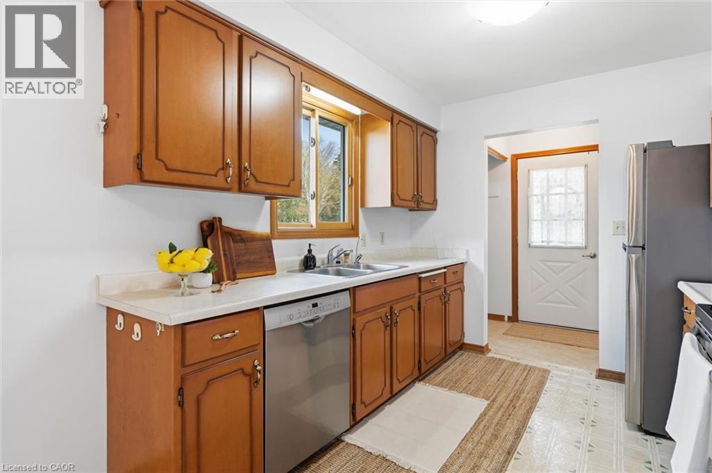 17 RICHARDSON Drive - Image 7