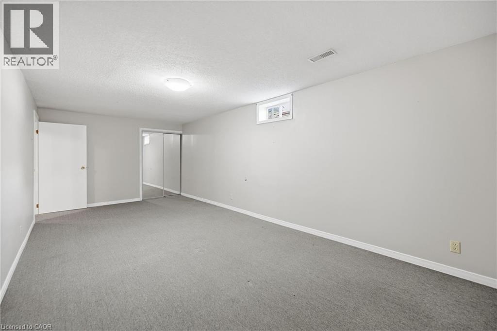 17 RICHARDSON Drive - Image 30