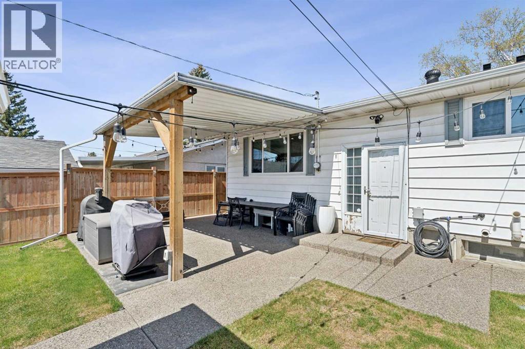 2219 Munro Drive NE - Image 24