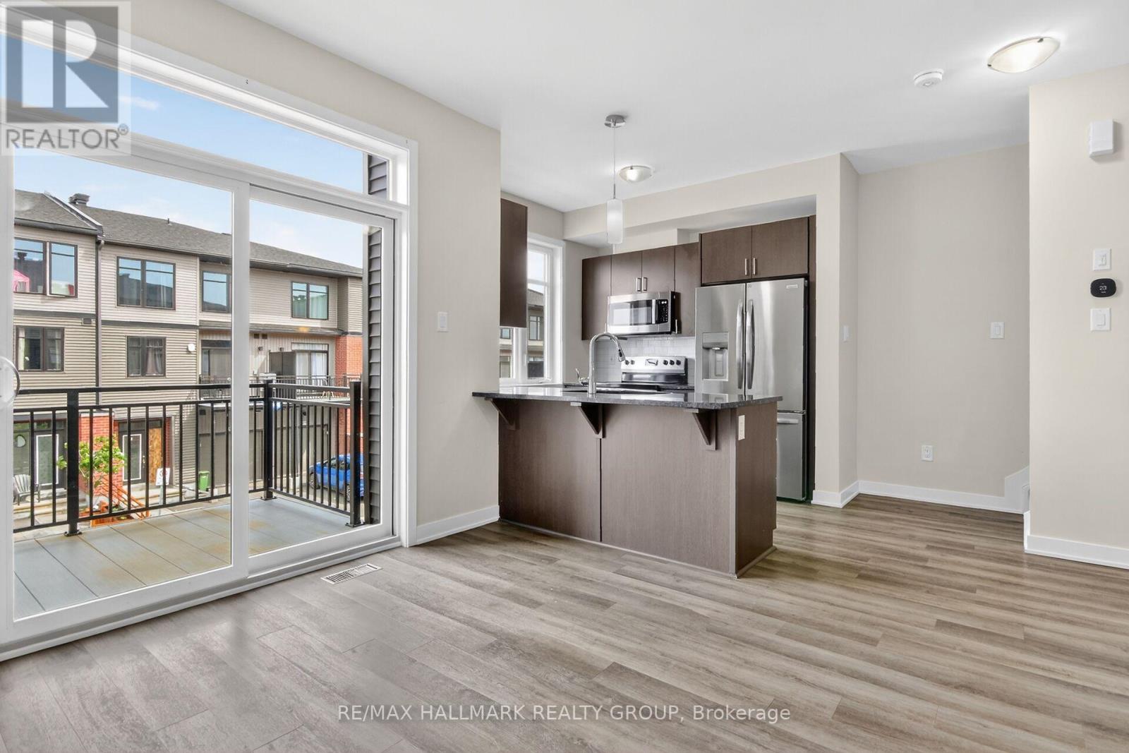 402 JEWELWING PRIVATE - Image 11