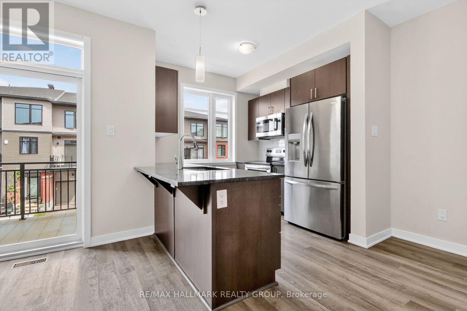402 JEWELWING PRIVATE - Image 15