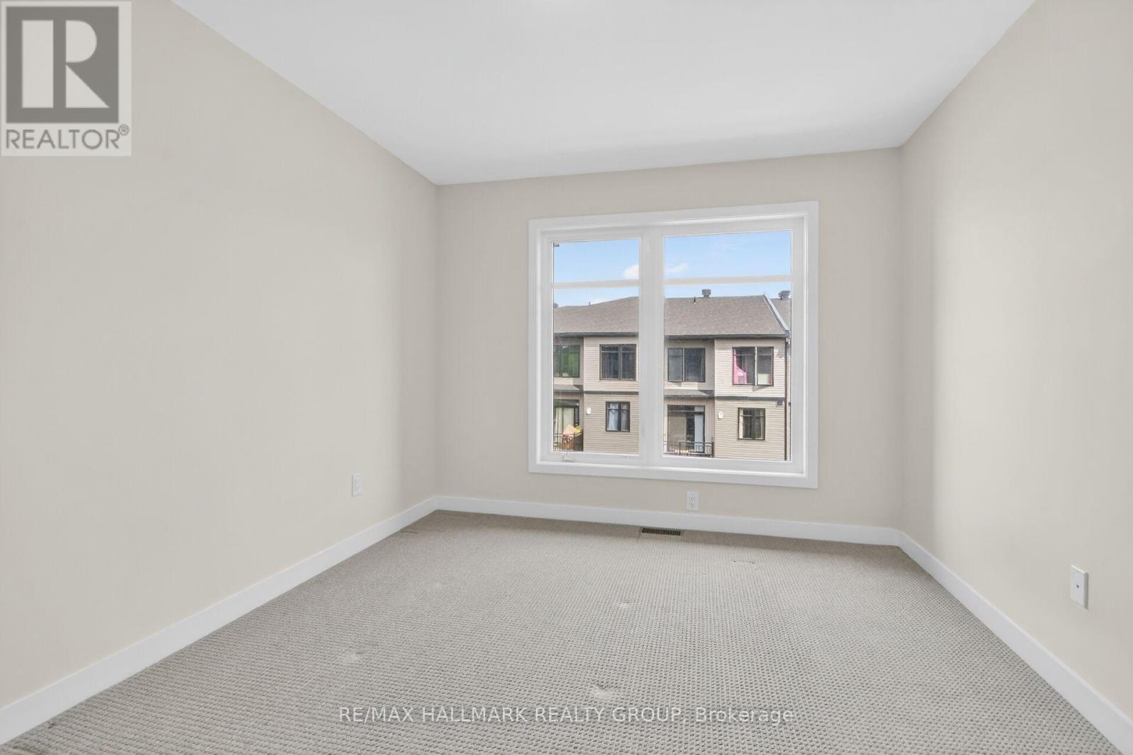 402 JEWELWING PRIVATE - Image 26