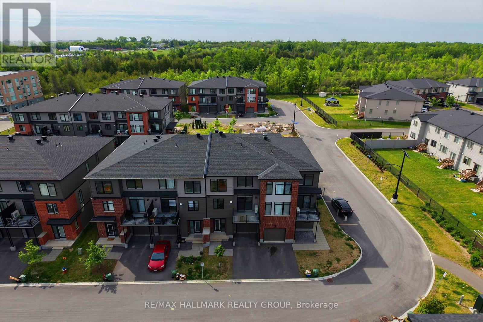 402 JEWELWING PRIVATE - Image 42