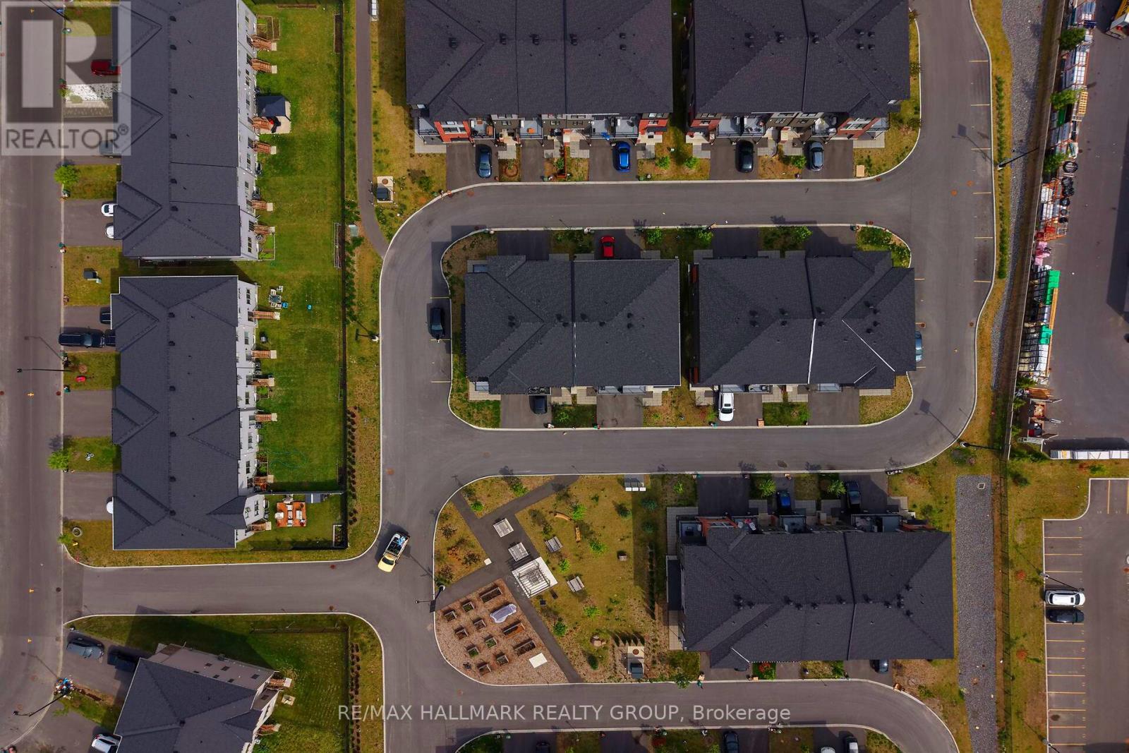 402 JEWELWING PRIVATE - Image 44