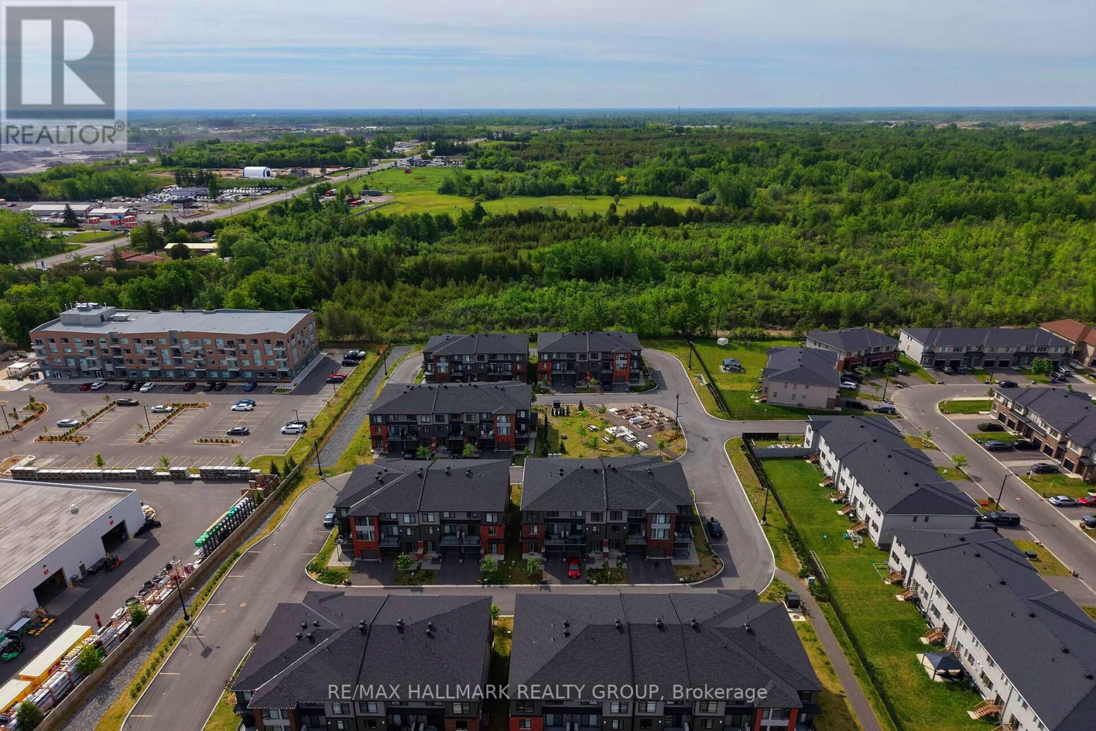 402 JEWELWING PRIVATE - Image 45